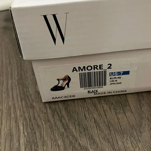 Dream Pairs Heels - Picture 2 of 5